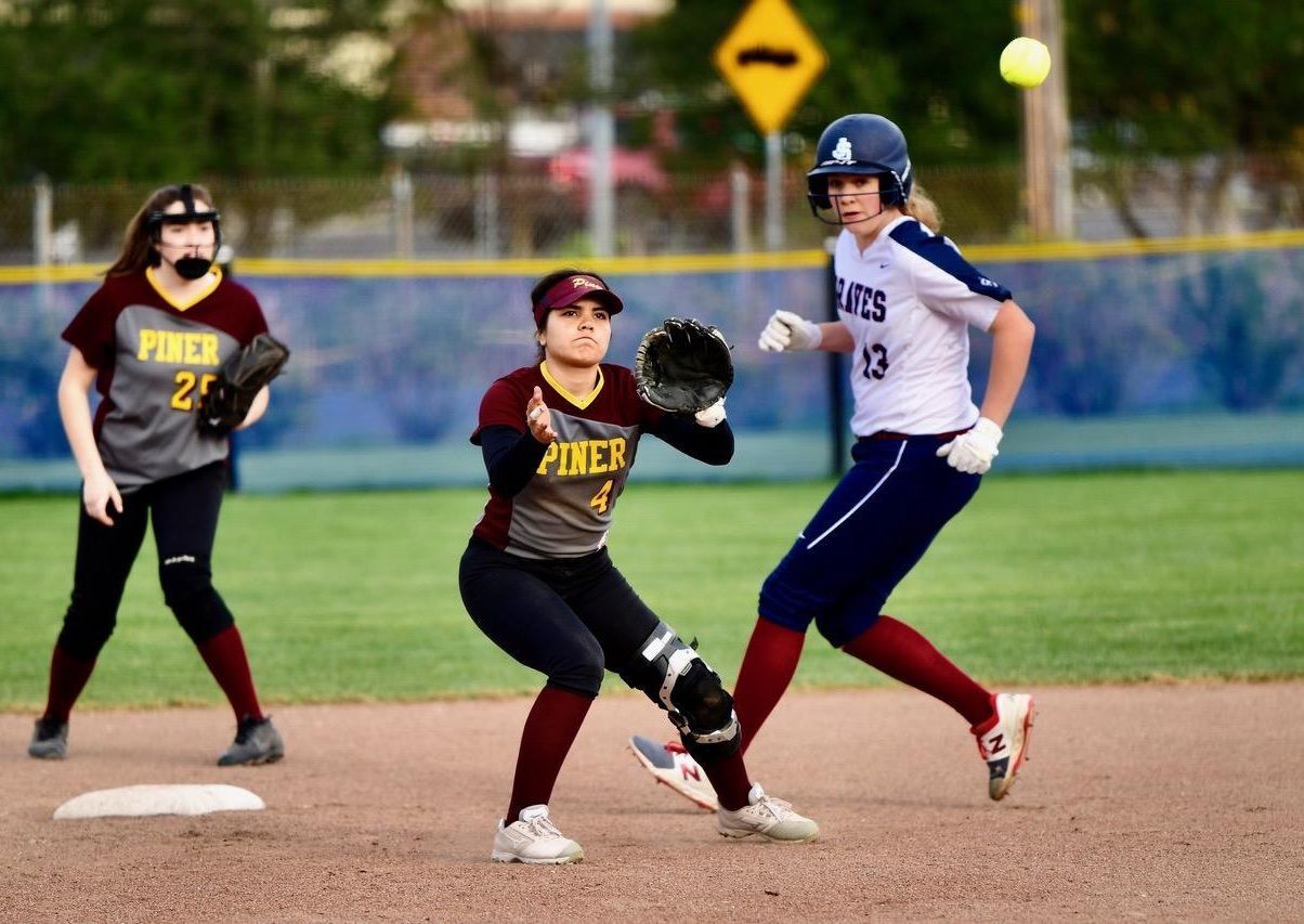 Justin-Siena softball